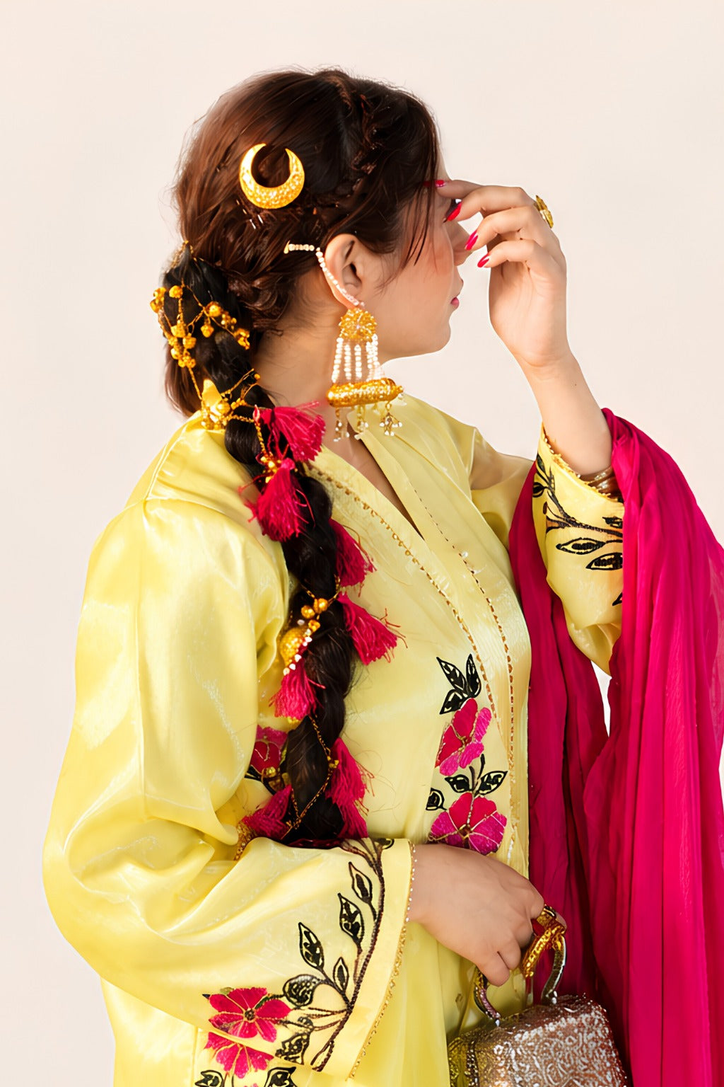 Yellow Tila Outline Suit