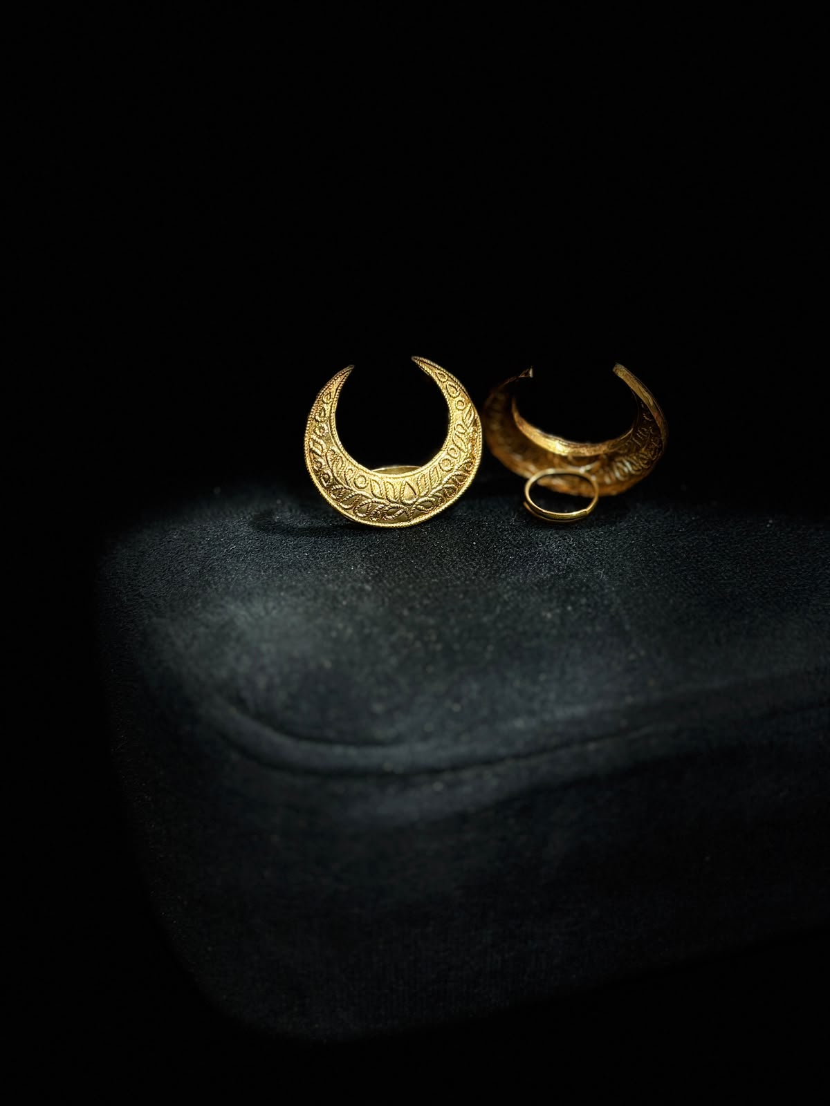 Indian Thappa Moon Ring